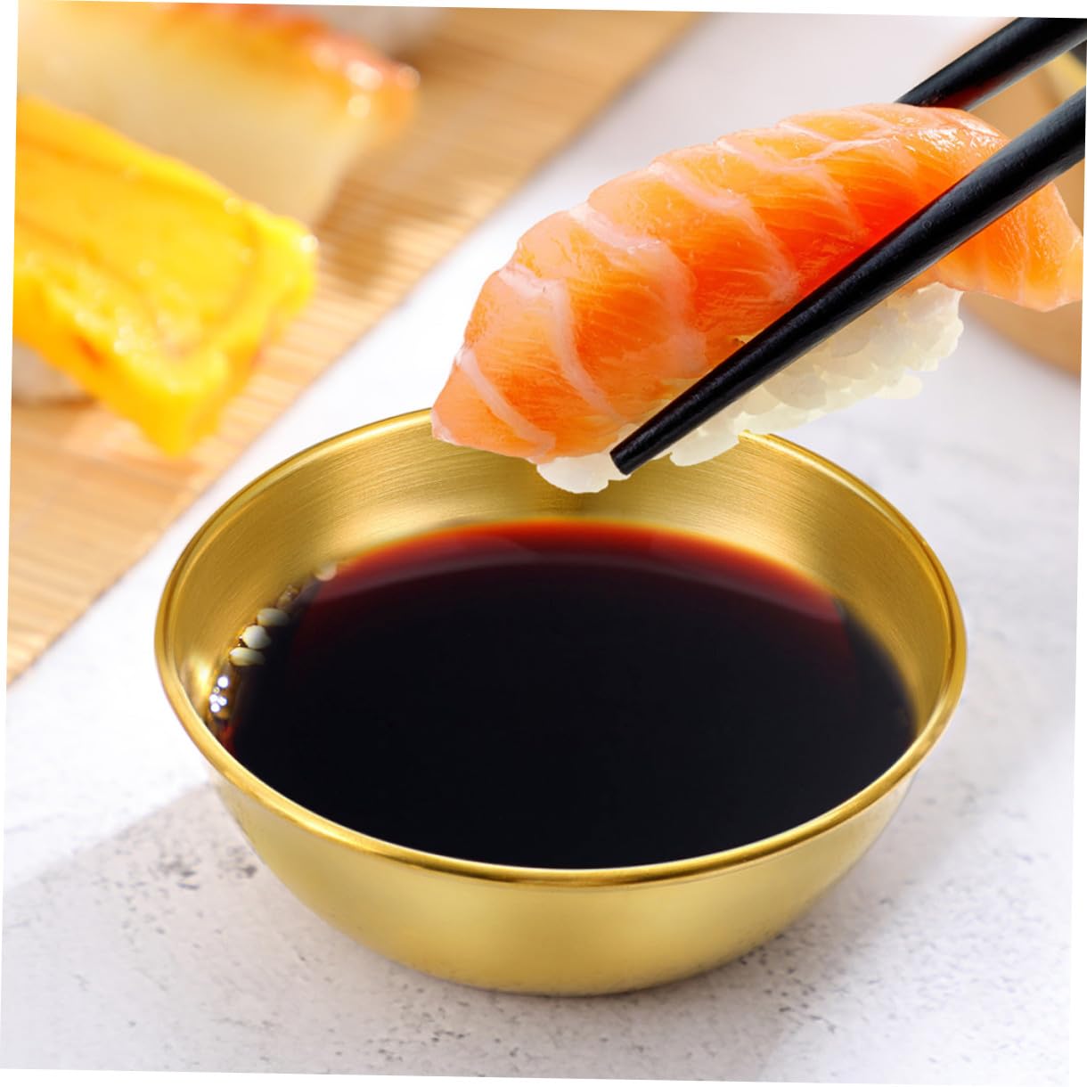 DOITOOL Juego de 8 Mini Platos de Aperitivo y Cuencos para Mojar en Acero Inoxidable Dorado, Resistente a Calor y Ácido, Diseño Simple para Restaurantes y Comedor