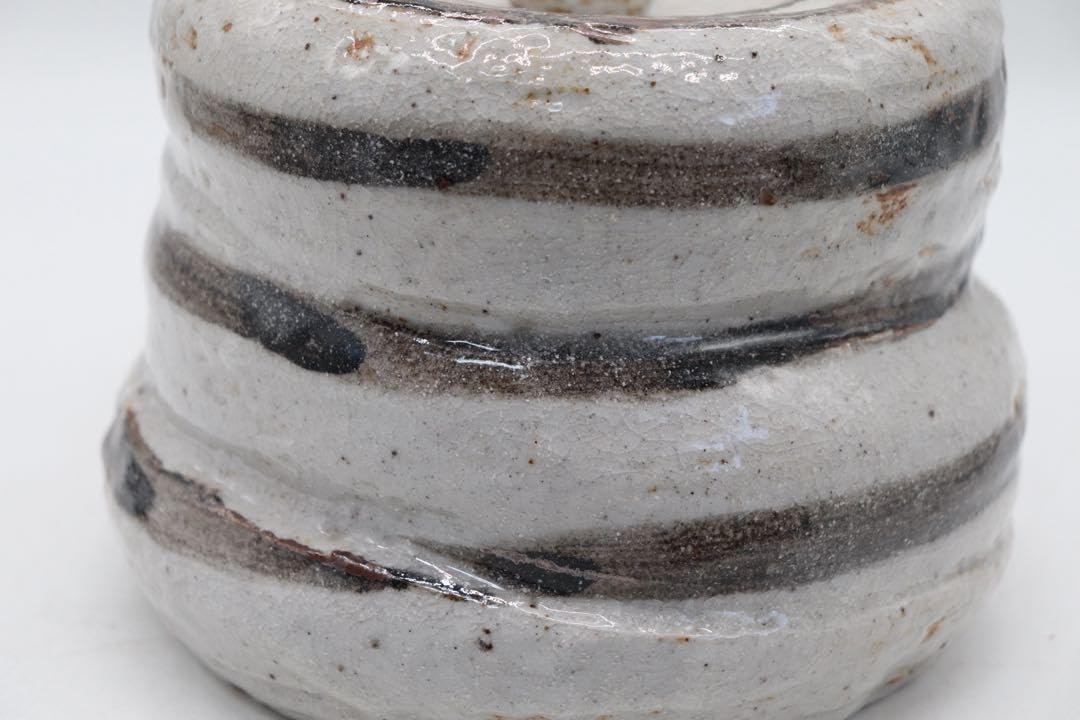 志野口付水指　在銘　木箱入　茶道具　送料込み250429 志野口付水指 在銘 木箱入 茶道具 送料込み250429