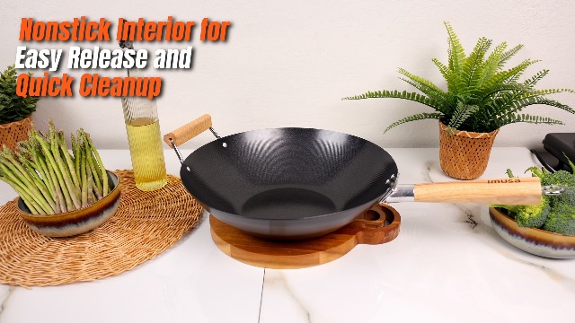Amazon.com: IMUSA 14in Carbon Steel Nonstick Wok with Wood Handles
