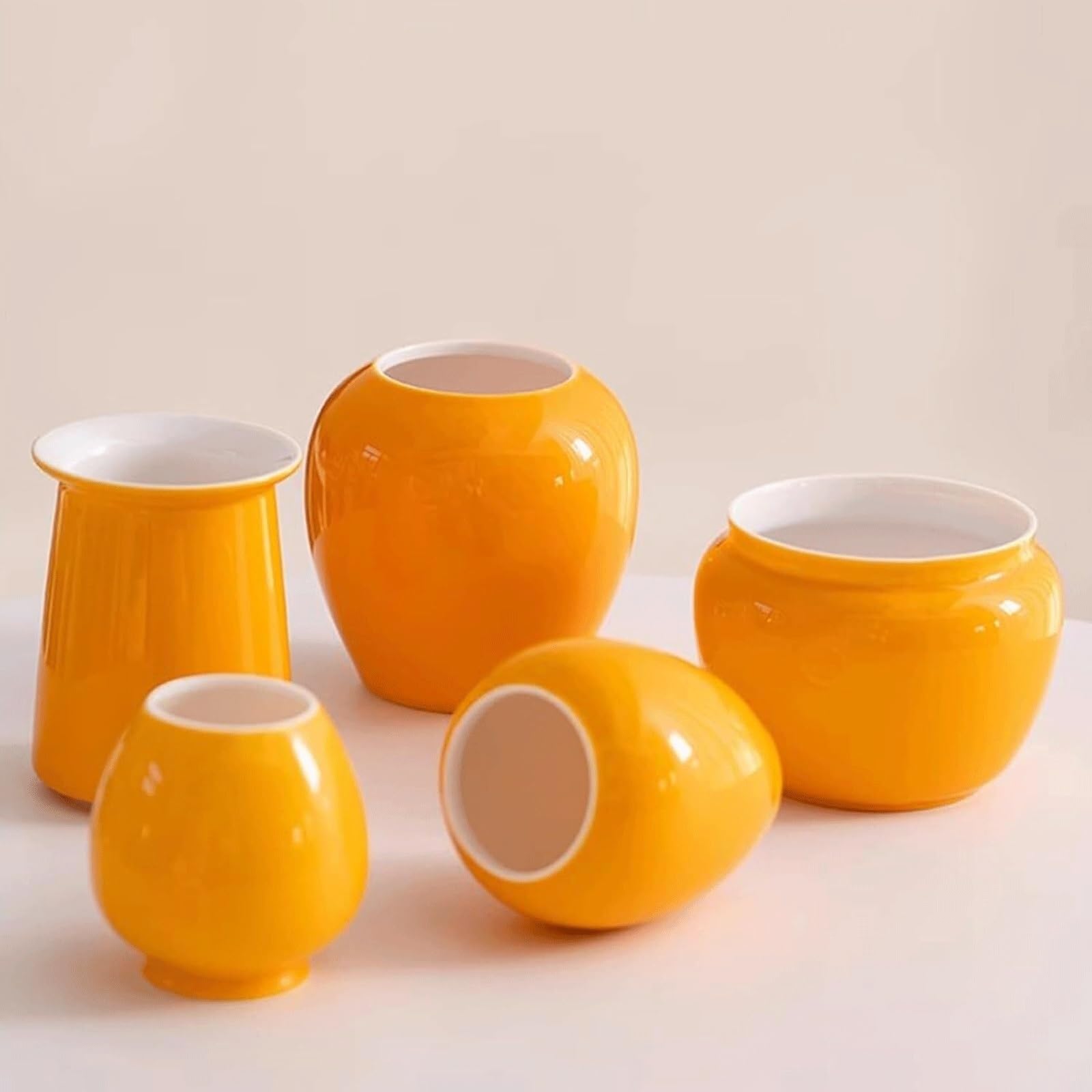 Ceramiczny wazon na kwiaty i rośliny, nowoczesny dekoracyjny wazon domowy o minimalistycznym wzornictwie