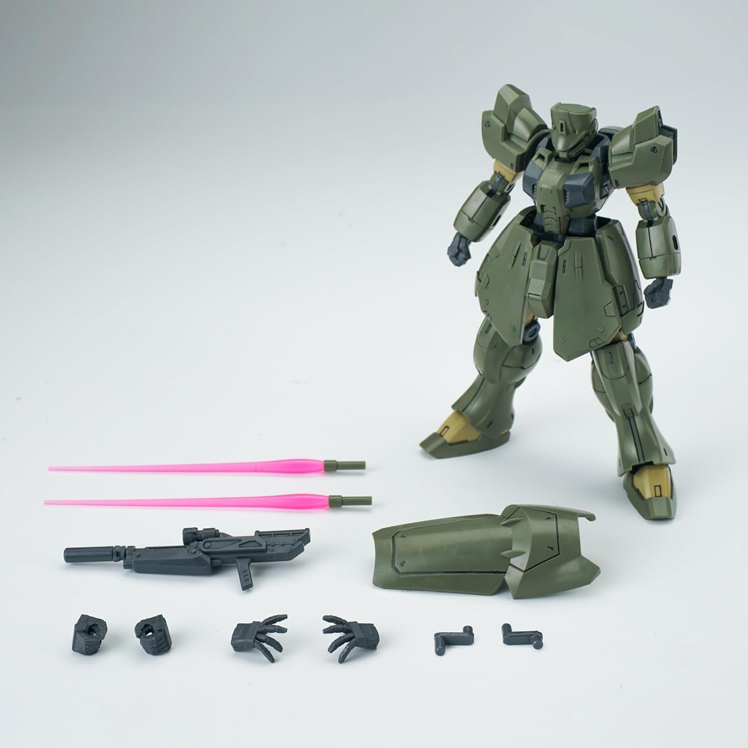 Pipigirl 1:144 Plastic Action Figures Kits, Green Zabul, 5.5 in Mecha Model, Easy to Assemble