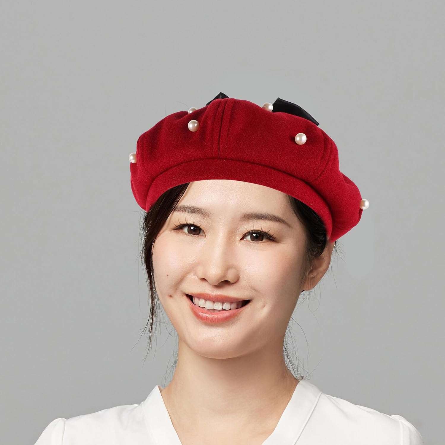Outanaya Pearl Beret Hat for Women with Bowknot, Retro Octagonal Artificial Wool Beret, Stylish British Artist Cap for Casual and Formal Wear, Wine Red