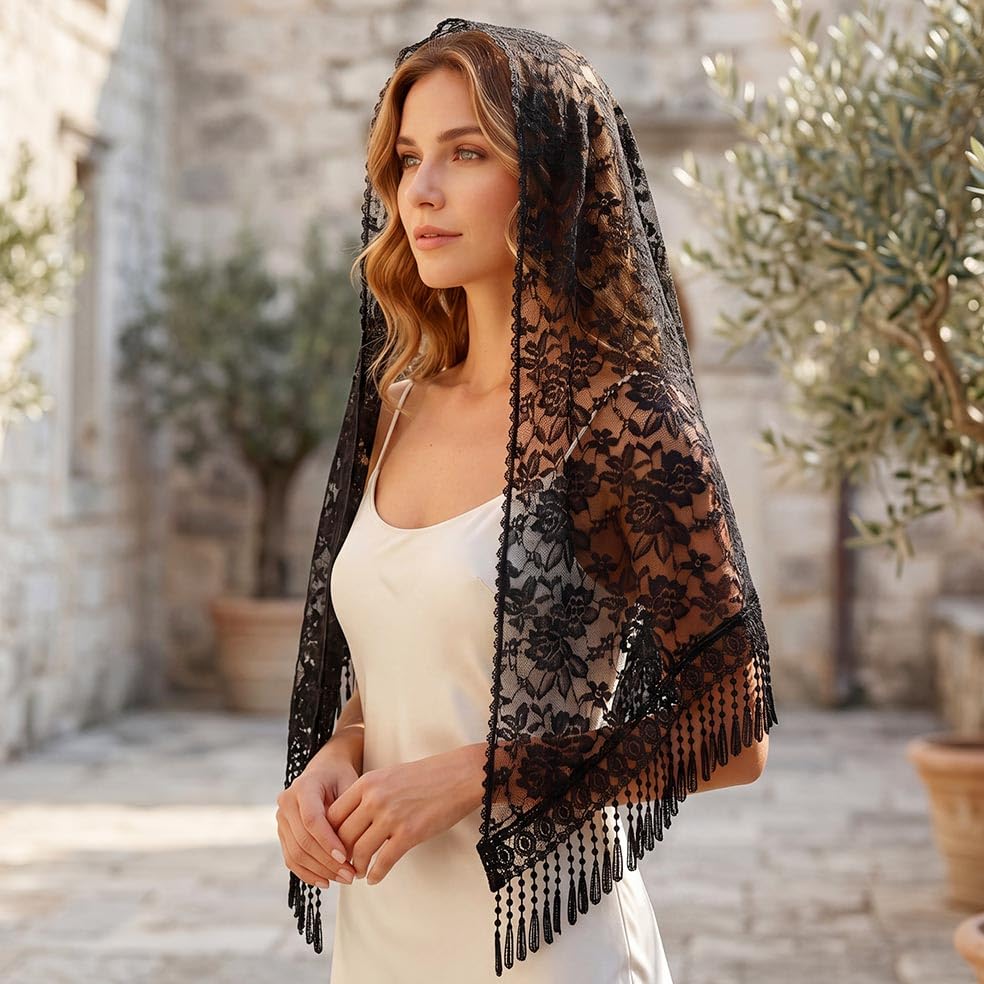 Image of Unsutuo Triangle Mantilla Veil White Lace Chapel Veils with Comb Catholic Mass Head Covering Scarf for Brides and Women