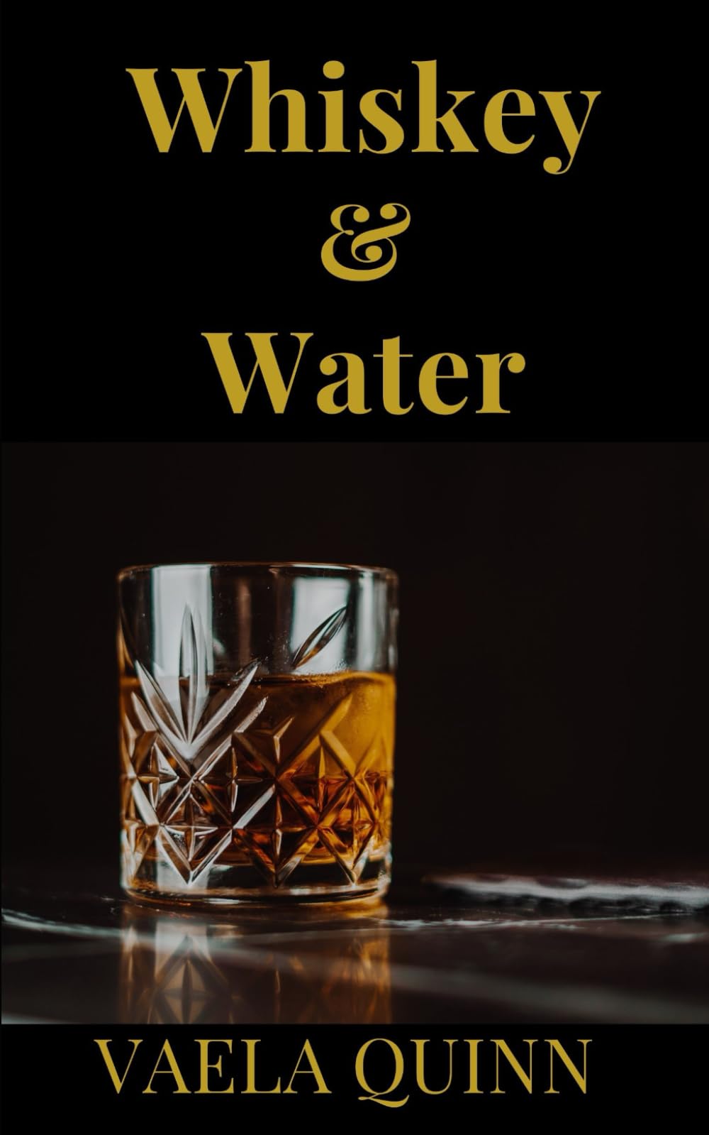 Whiskey & Water: A Small Town Contemporary Romance: 1 (Small Town Bar Series)