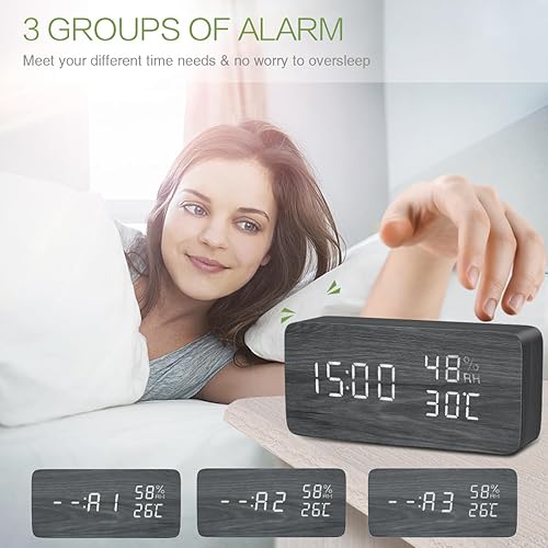 Miniatura 4 de KeeKit Reloj despertador digital de madera, reloj de escritorio LED electrónico con pantalla de temperatura y humedad, 3 ajustes de alarma, control