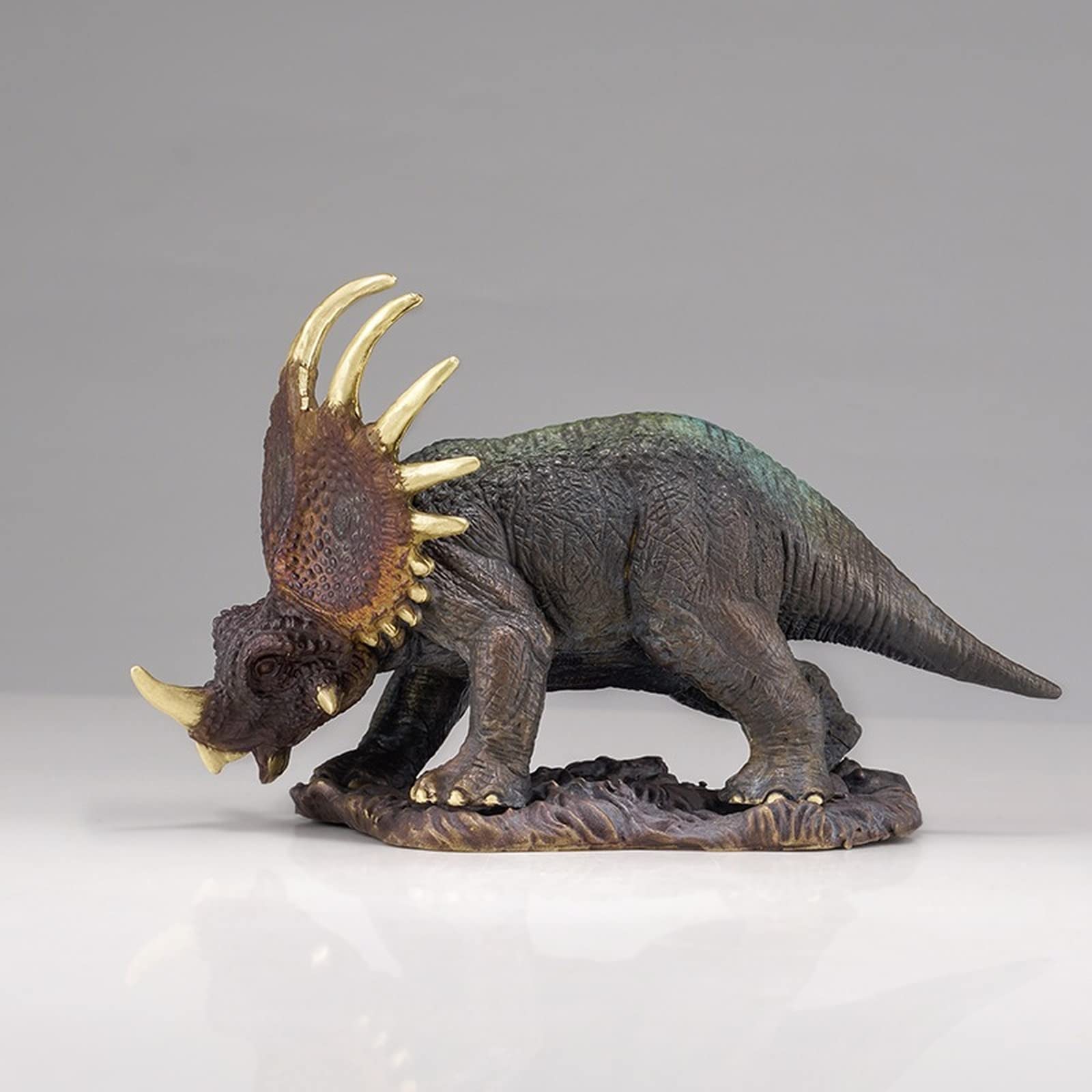 CNCNSH Mosiężna figurka dinozaura na stole, statua jurajskiego styrakozaura, dekoracja dekoracyjna do gabinetu, kolekcja rzeźb z brązu bydła zwierzęcego,