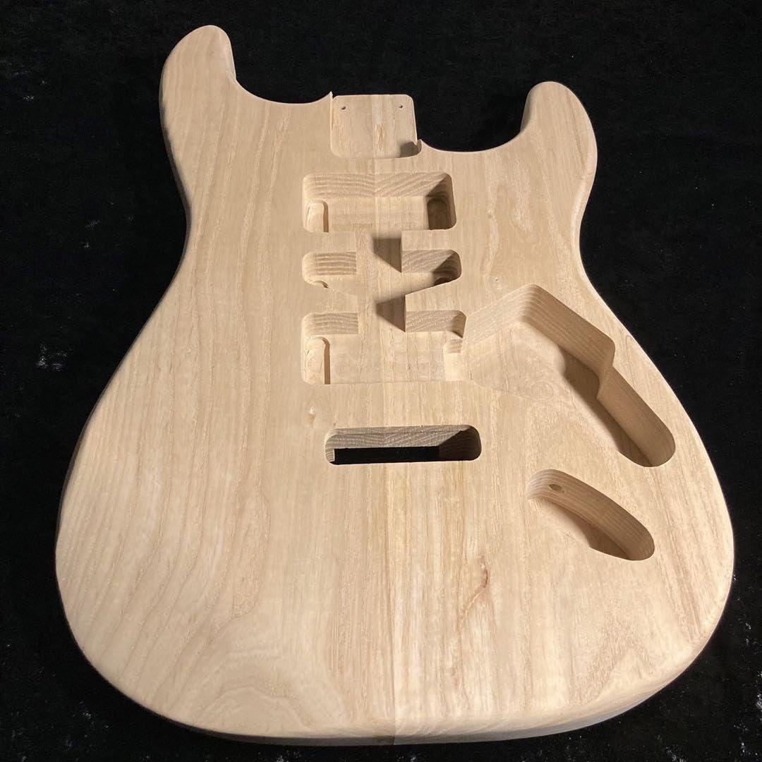 Amazon.co.jp: カナダ産アッシュ材 エレキギター ストラトキャスター