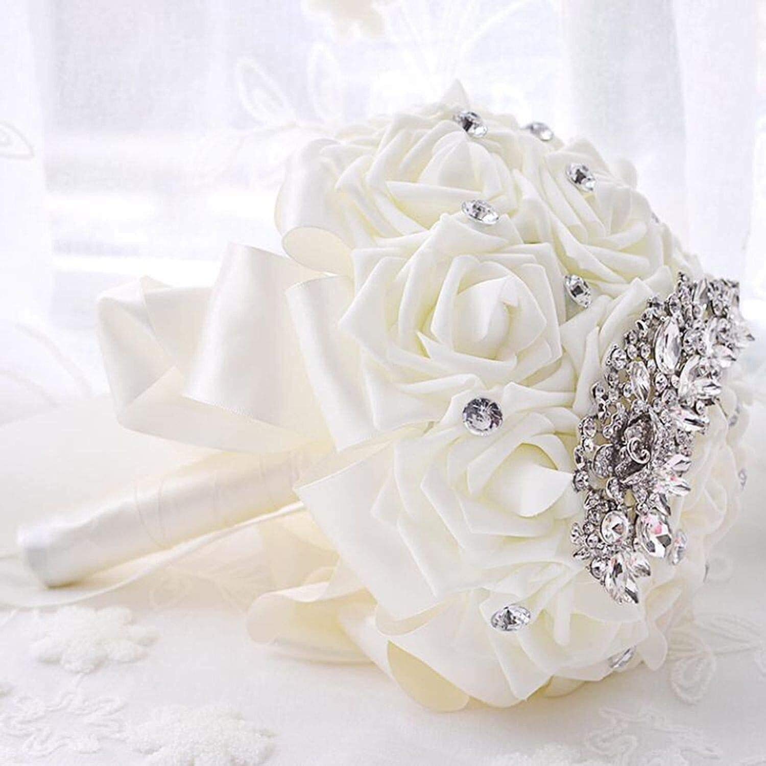 Bouquet da sposa con rose e perle: fiori artificiali per la sposa - Italia