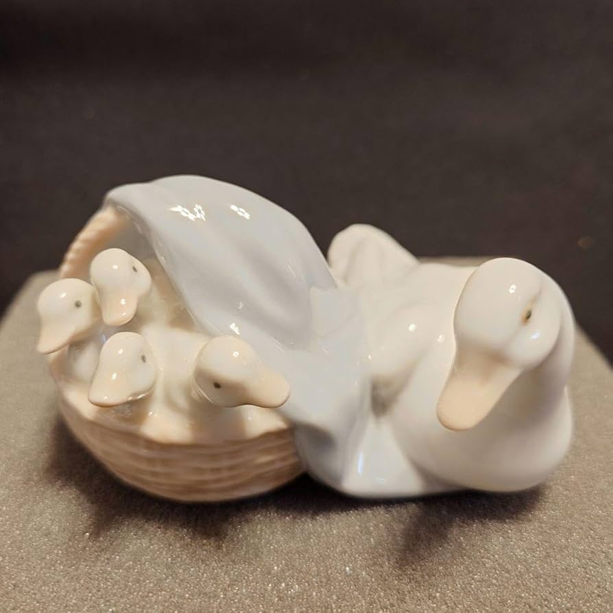 リヤドロ 白鳥の親子