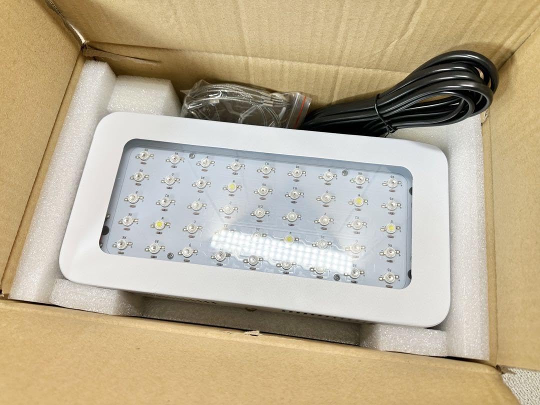 REAL LEDグロウライト 56個搭載 Amazon.co.jp: REAL グローライト LED 植物育成 ライト : おもちゃ