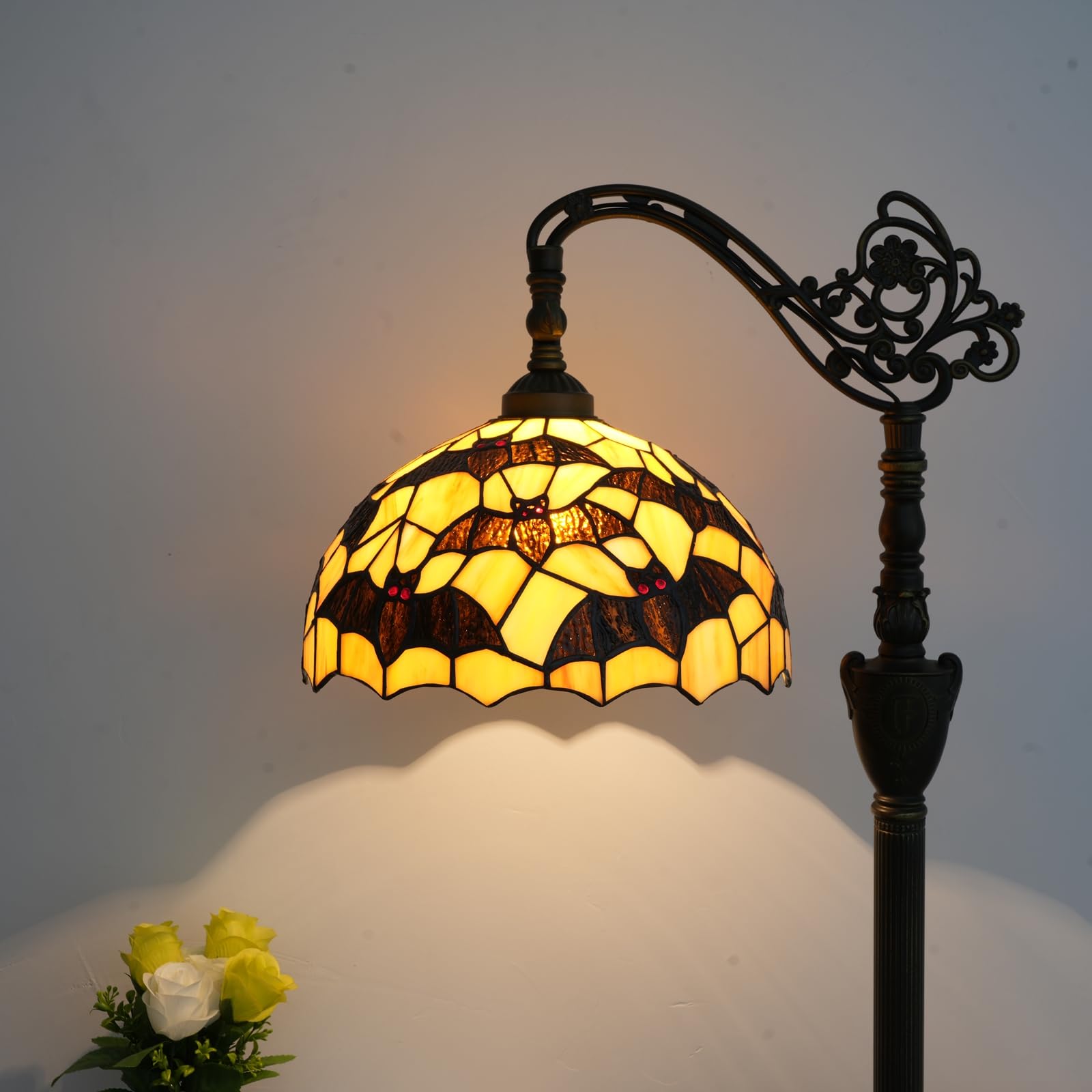Lampa podłogowa Tiffany Czarne nietoperze Witrażowa lampa podłogowa do czytania z regulowanym kloszem Narożna lampa stojąca w stylu Tiffany do sypialni Salon Biuro