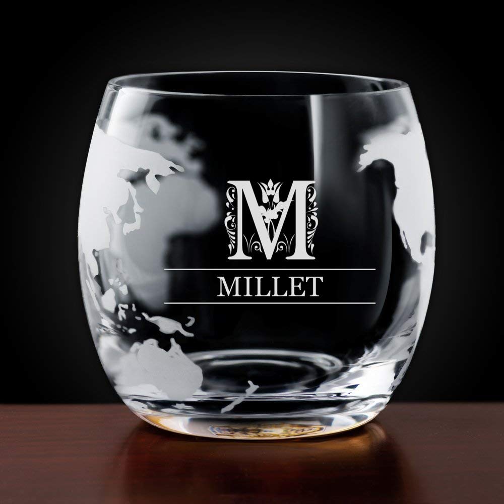 Maverton Ensemble de Carafe a Whisky et 4 Verres à Whisky Gravés - 1000 ML Original Carafe en verre - Idee Cadeau homme personnalisé - Cadeau anniversaire homme - Lettre