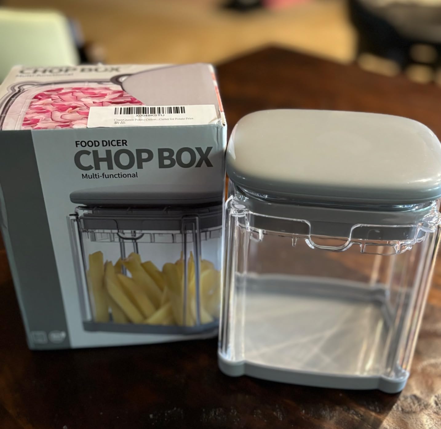 French Fry Cutter. 4 in 1 Potato Wedge Cutter with 4 Blades. Manual Press Food Chopper with Container for Fruit Vegetable Potato Wedge photo review