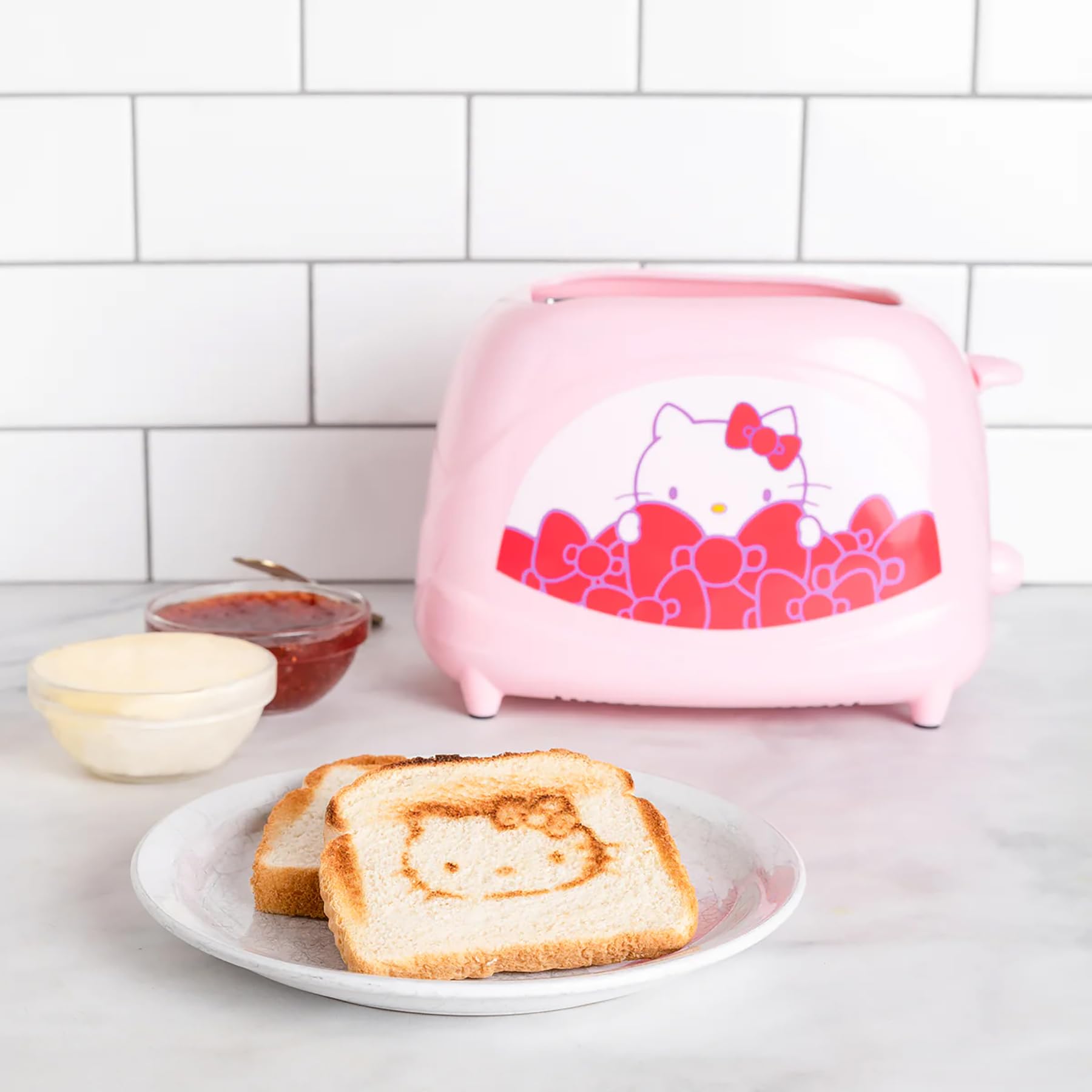Uncanny Brands Hello Kitty tostador de dos rebanadas - Brinda a tu gatito favorito en tu tostada