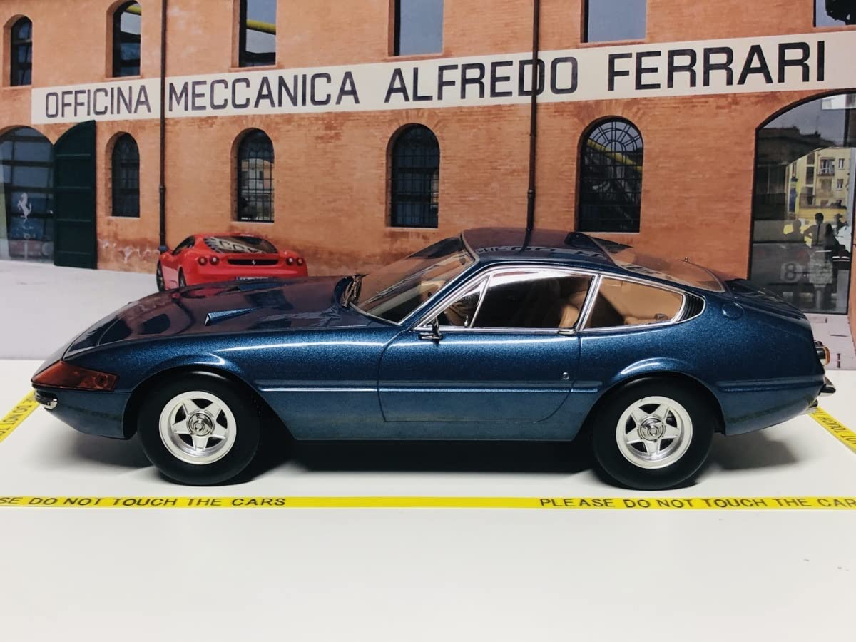 KK scale 1/18 Ferrari 365 GTB DAYTONA COUPE SERIESII 1971