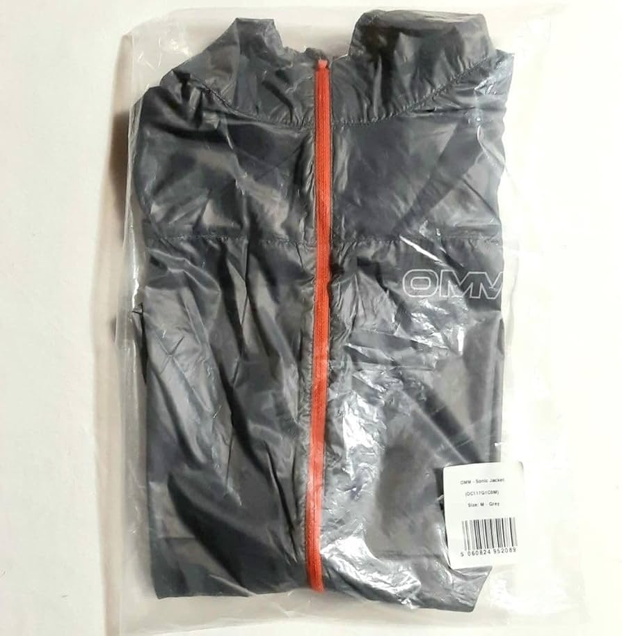 OMM Sonic Jacket ソニックジャケット Grayグレー メンズM OMMのSonic jacket、Breez Hood、その他小物で夏山を快適に