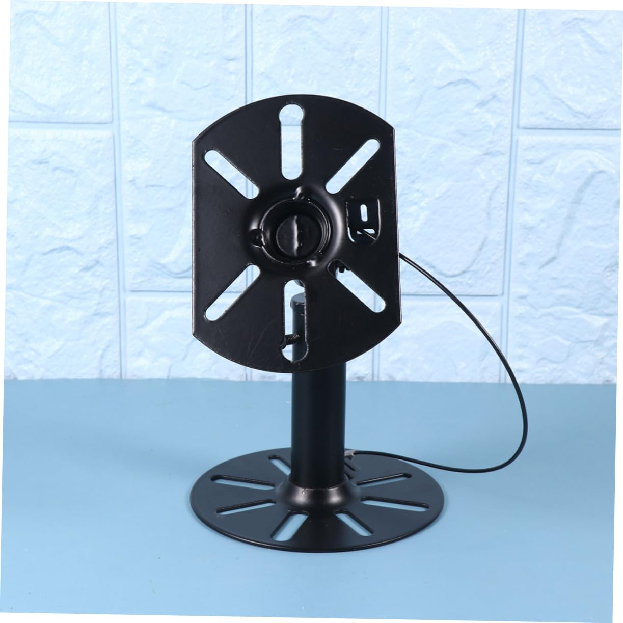 Housoutil Support Mural pour Haut-Parleur 2pcs Support Suspendre Ktv Design Élégant Rotation à 360° pour Home Cinéma Adapté pour Enceintes Satellites Noir