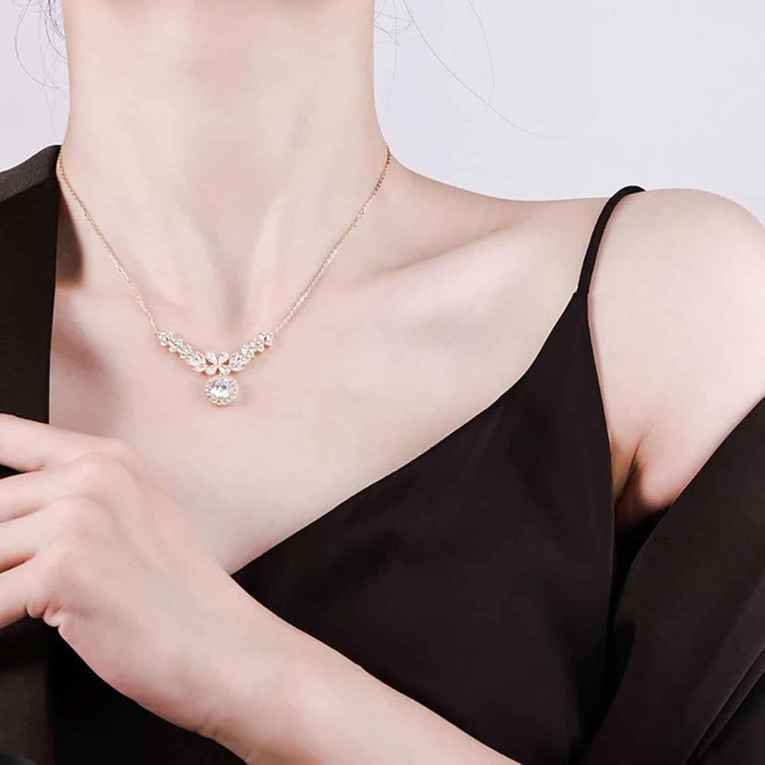 14K Gold D-color Round Cut Diamond Collarbone Necklace for Women, Ideal Gift for Your Beloved Wife, Choice for Special Occasions or Romantic Evenings Out,15.35+1.57" Chain - Image 3