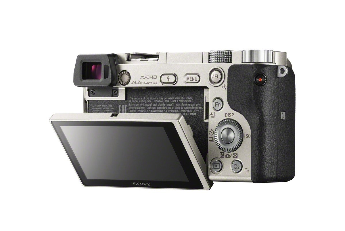 Sony Alpha 6000 Fotocamera Digitale Compatta, Body, Obiettivo Intercambiabile, Sensore APS-C CMOS Exmor HD da 24.3 MP, Argento