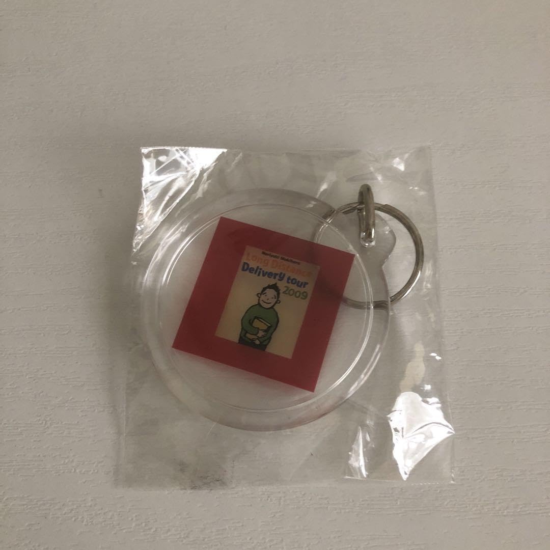 Amazon.co.jp: 槇原敬之 マッキー コンサートグッズ キーホルダー 赤