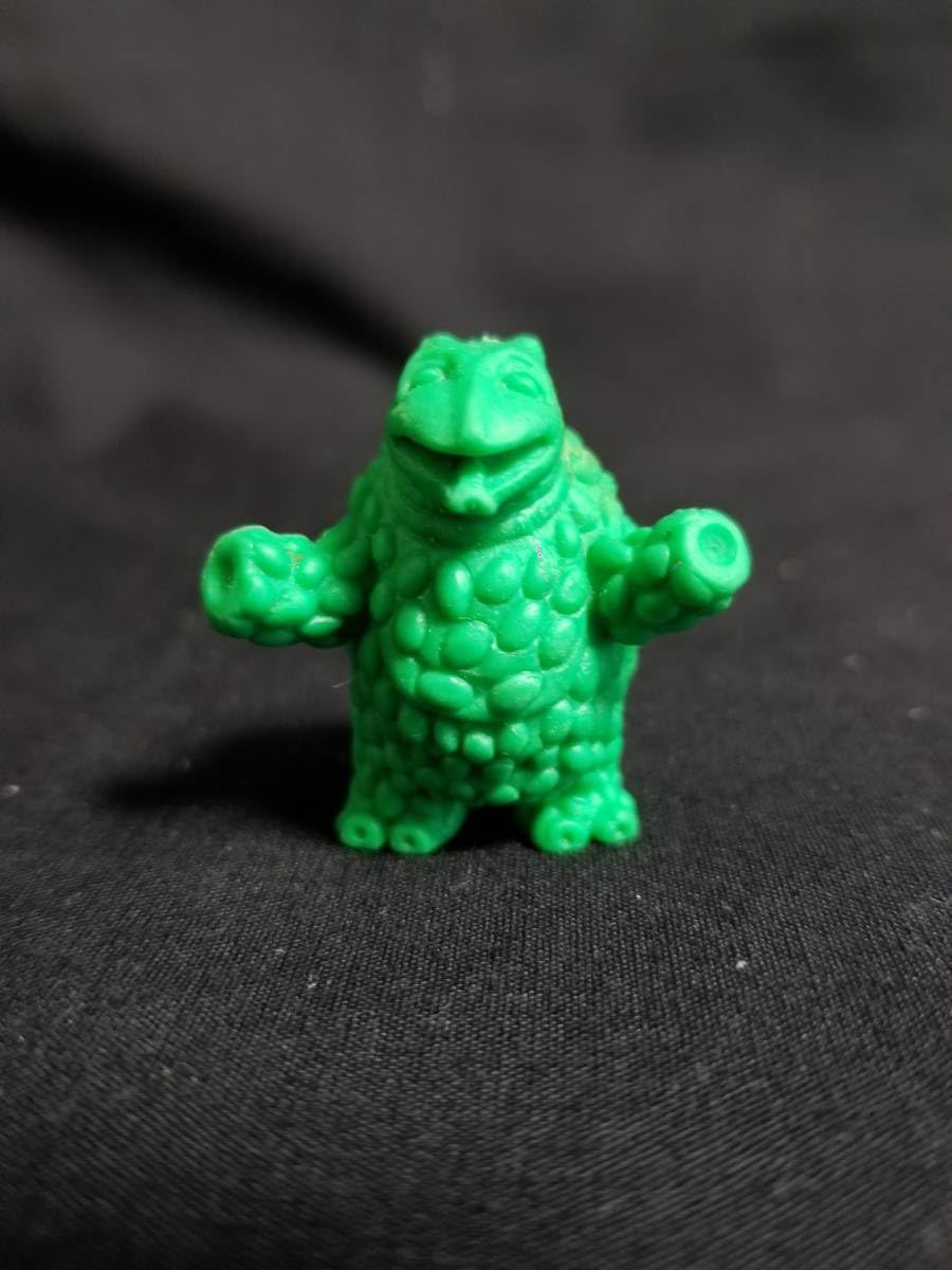 Amazon | キャラ消し No.42 マン怪獣消しゴム ブラックガロン