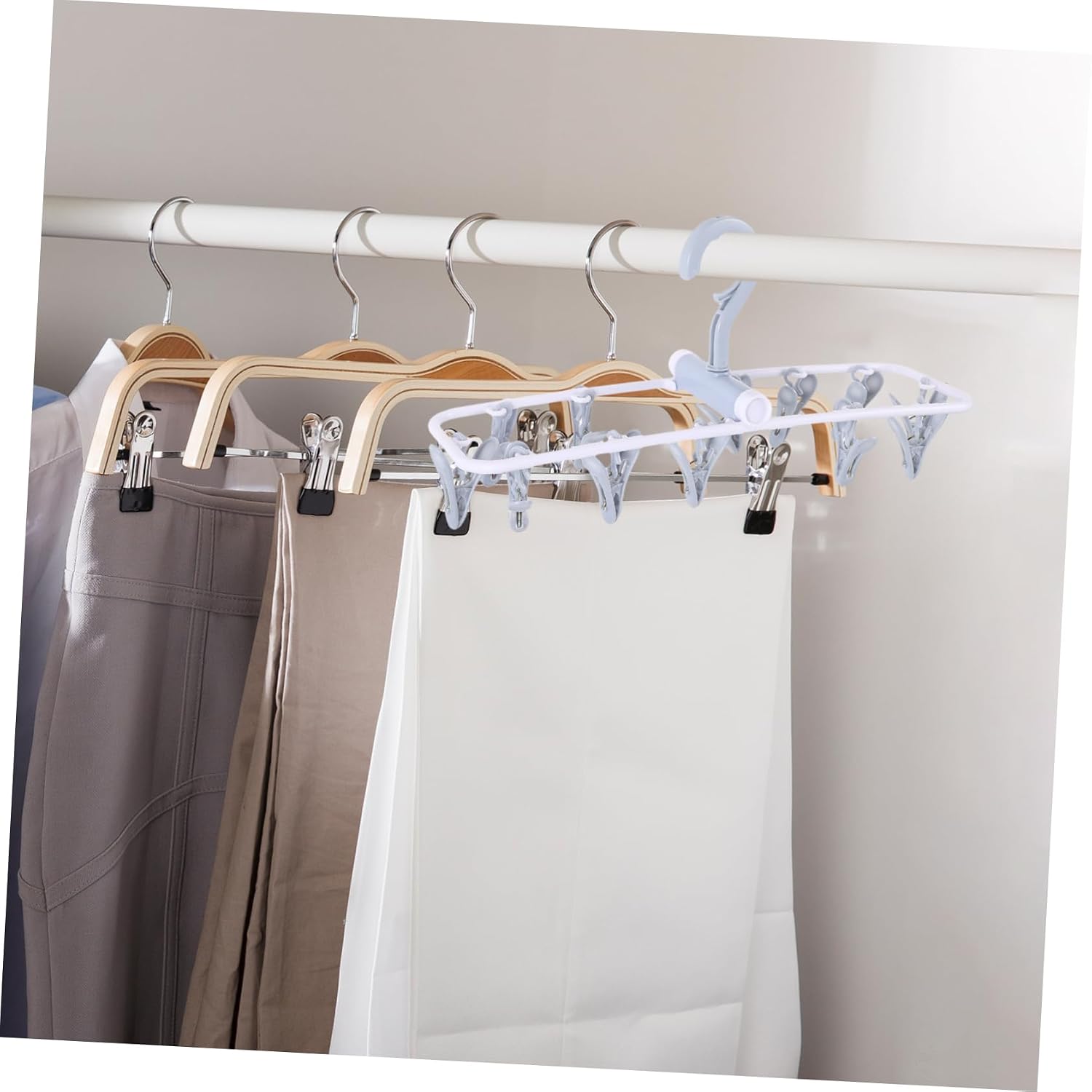 Outanaya 12 Clips Clip Blue and Foldable Drip Hanger Laundry