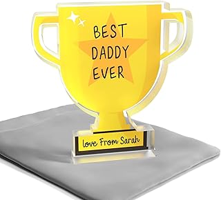 Beecreative Personalised Best Daddy Ever Gift - Acrylic Trophy Gift For Best Daddy, Dad, Grandad, Uncle - Fathers Day Gift For Daddy - With Grey Bag