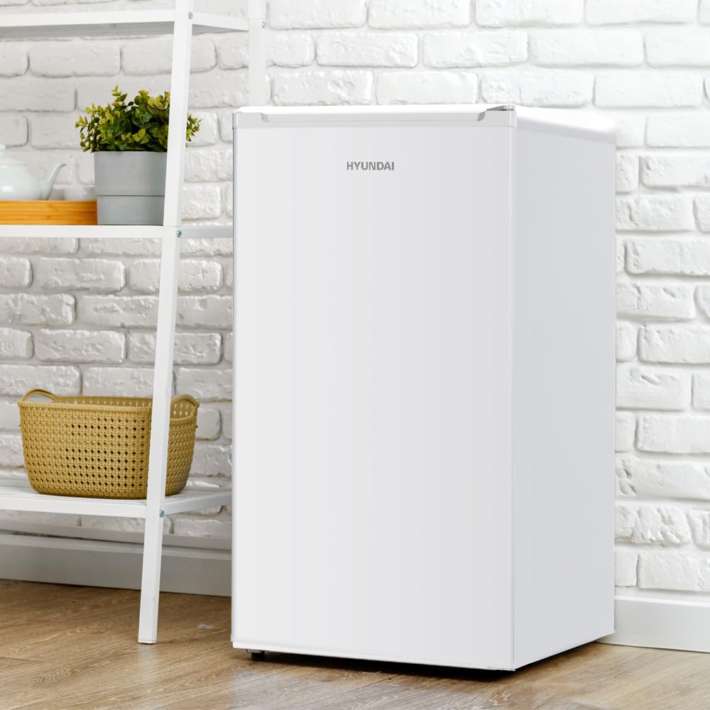 HYUNDAI Réfrigérateur blanc, 1 porte HR84500E, capacité 88 litres, cyclique, faible bruit, porte réversible, ouverture type panneau, classe énergétique E