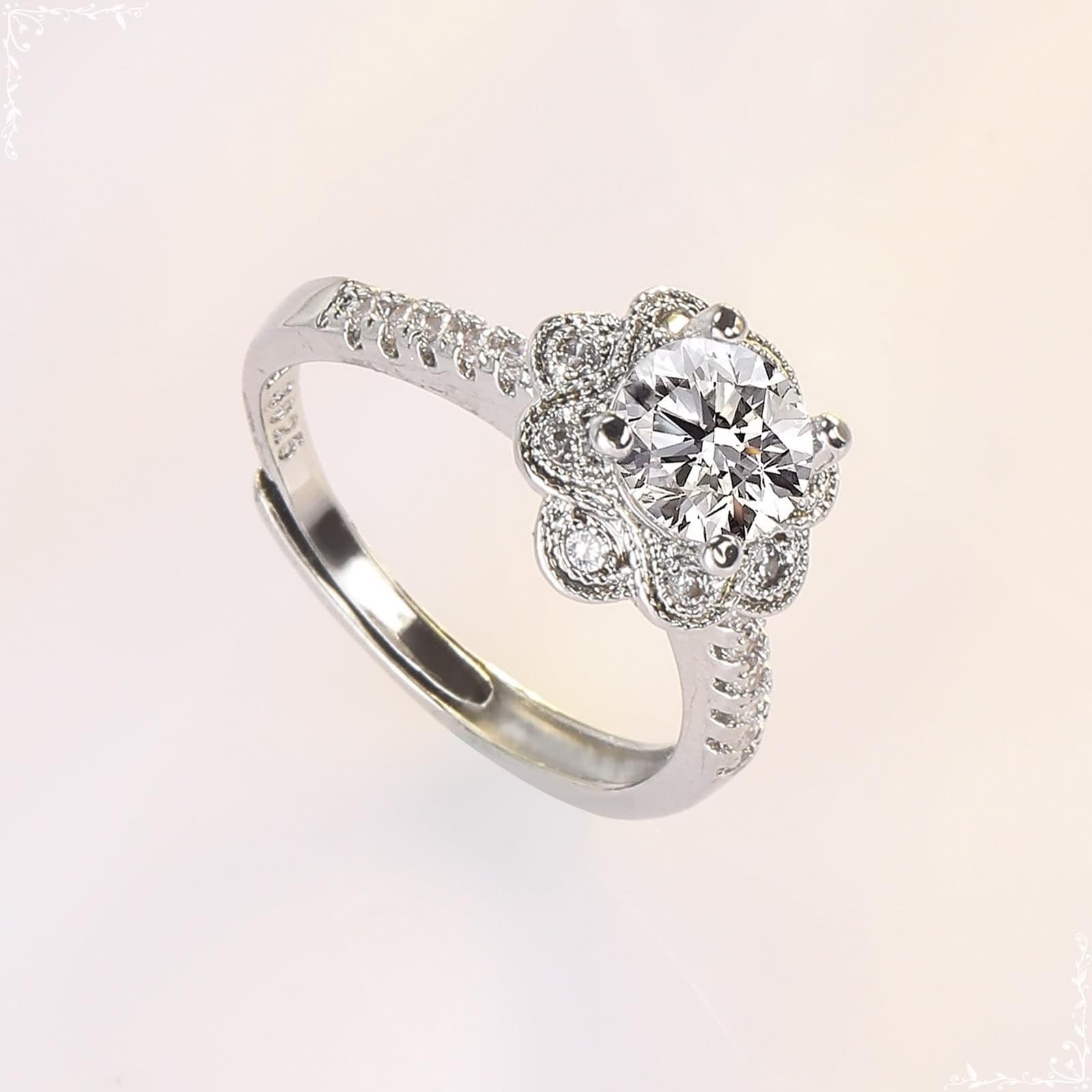 Wycian Anillos con nombre personalizado, chapado en oro blanco de 14 quilates, flor de moissanita con circonita cúbica, tamaño H 1/2, simple para mujer, joyería de cumpleaños
