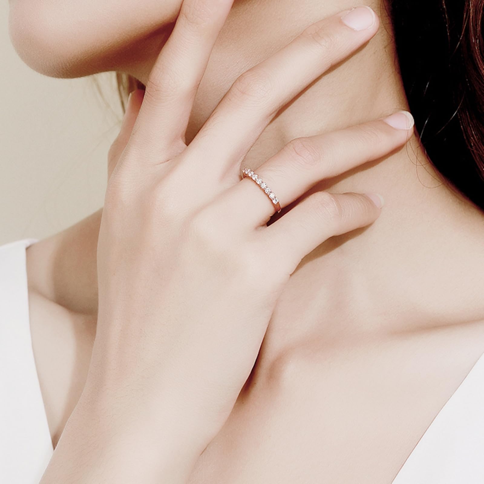 Weißgold Ring Damen 750 Elegantes Reihendesign mit rundem Diamanten, Goldring Damen Echtgold für Sie Größe 47 (15.0)-65 (20.7)| 9K 14K 18K Weißgold | Trendiger Modeschmuck für Valentinstag