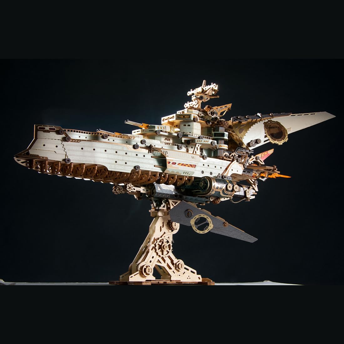 Dieselpunk Nave spaziale 3D in legno e carta, 912 pezzi, bianco