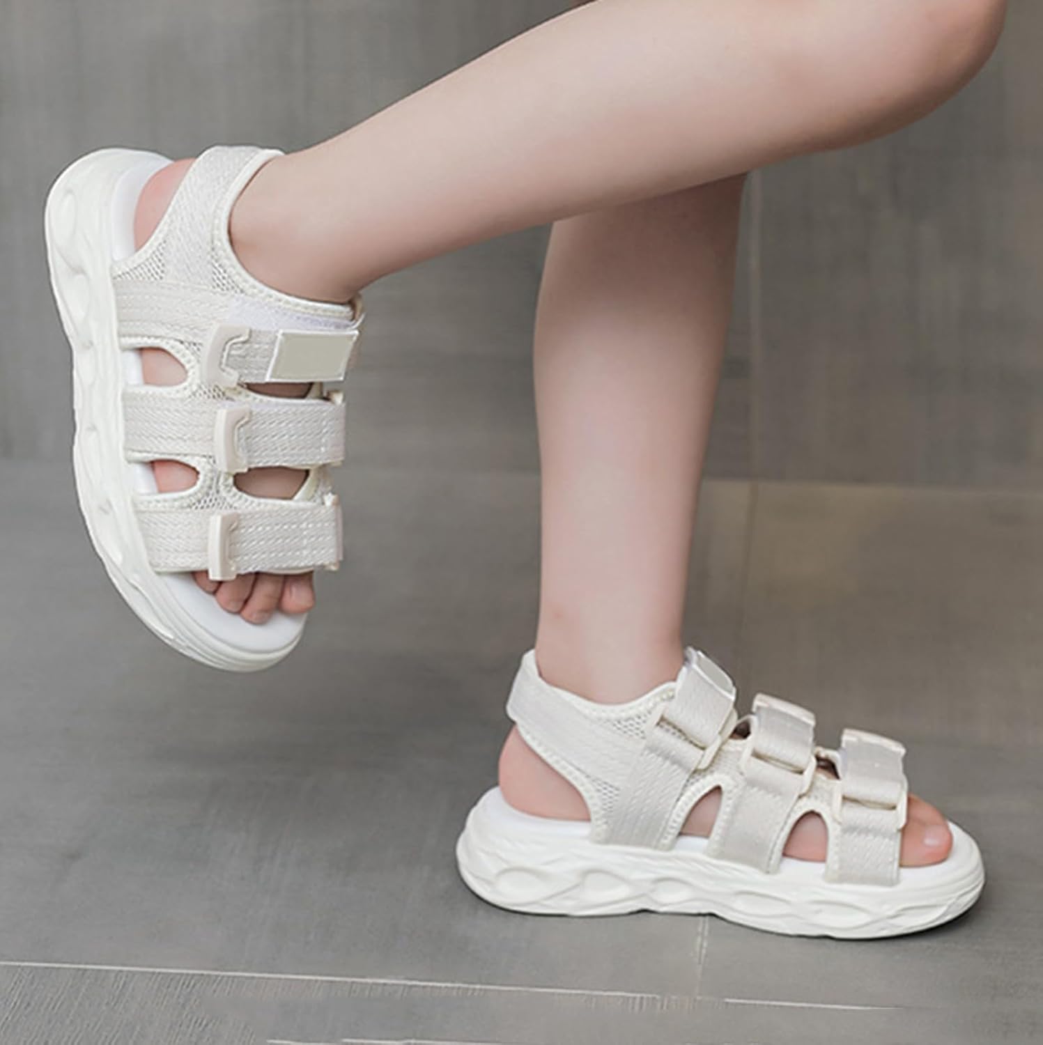 Open Toe Sandals For Girls Mesh Breathable Adjustable Strap Shoes Kids Lightweight Soft Sole Shoes Summer Beach Vacation Slippers Non Slip Casual Walking Sandals (Beige, 3.5 Big Kids)