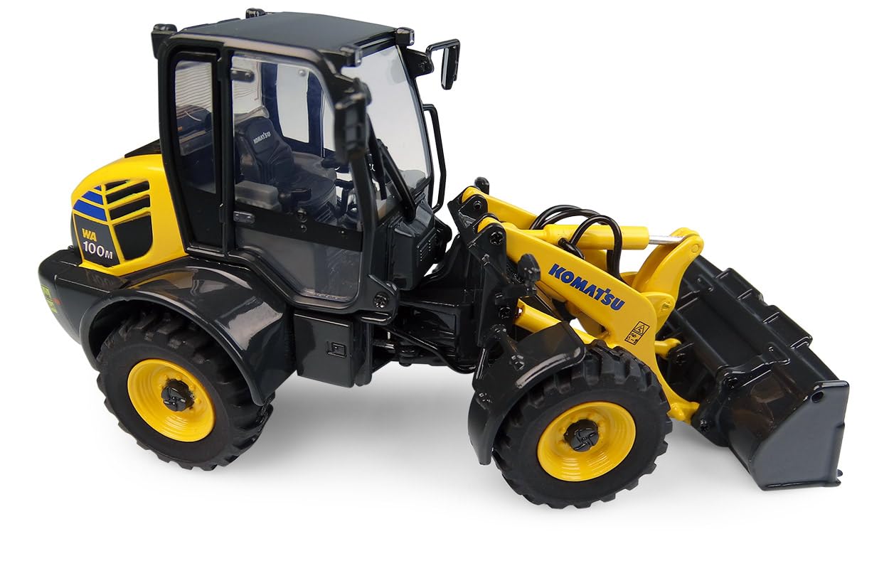 Universal Hobbies - Komatsu WA100M-8, UH8145