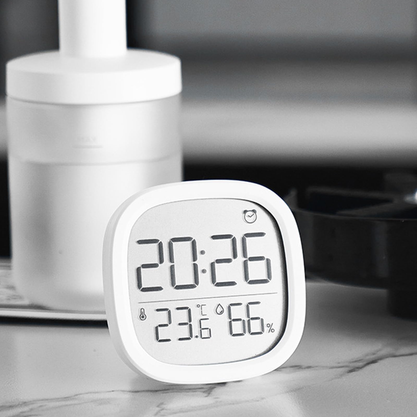 Digital Clock Alarm Clock LCD Screen Concise Clock Multifunctional Temperature Electronic Clock Magnetic Suction Slim Electronic Alarm Clock