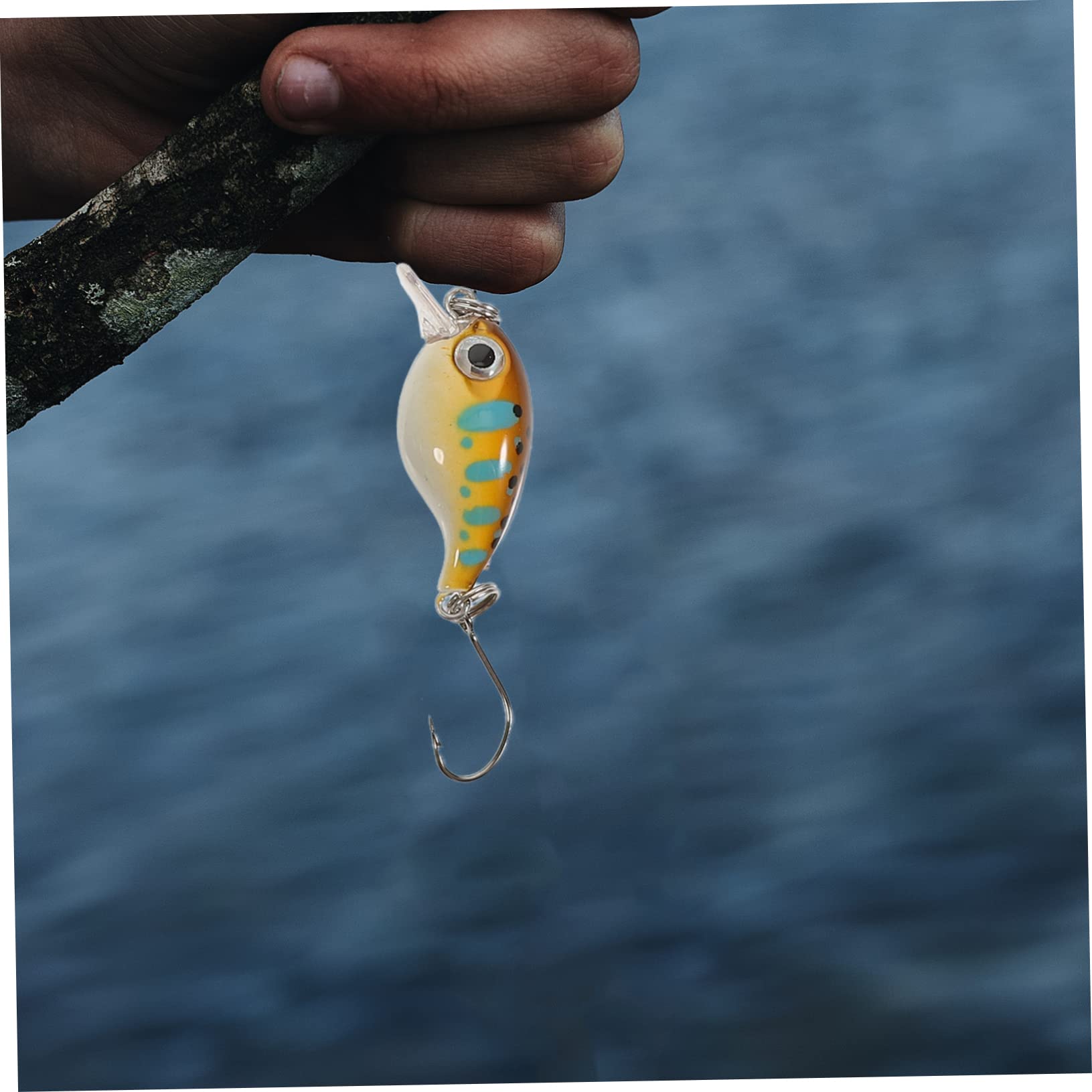 Sosoport 24pezzi Esche Artificiali Galleggianti per Pesca Accessori Professionali per Spinning e Predatori Simulazione Realistica e Resistente agli Strappi