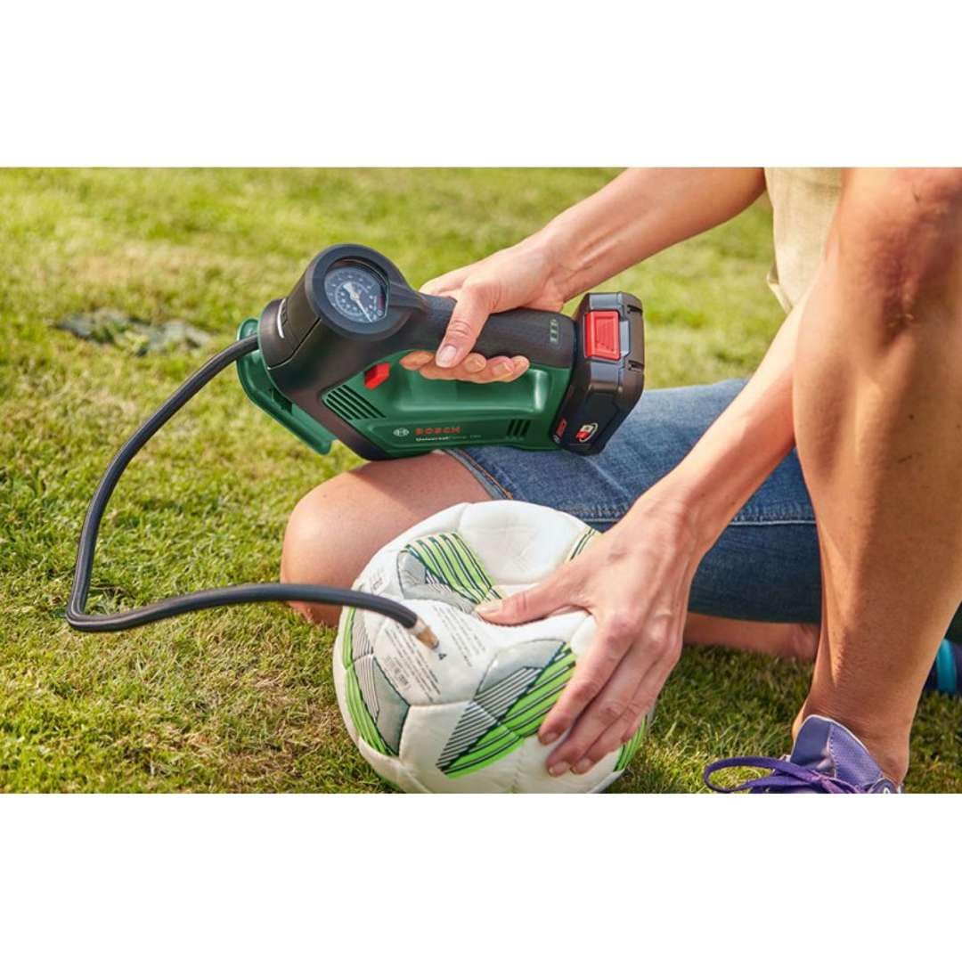 Bosch bomba de aire y compresor de aire eléctrico UniversalPump 18V (sin batería, sistema de 18 voltios, para neumáticos de coche, motocicleta y bicicleta, 150 PSI, 10,3 bar, en caja)