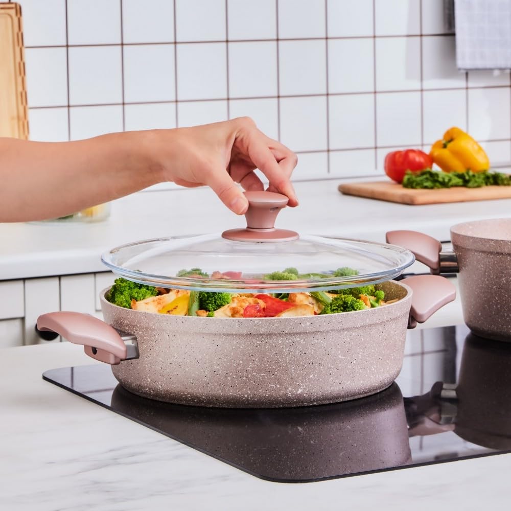Karaca Bio Granit Töpfe und Pfannen Set, Antihaft-Kochgeschirr Set mit Glasdeckeln, 7-teilig, Kratzfest, spülmaschinengeeignet, Küchen-Kochutensilien, Induktion Roségold Topfset