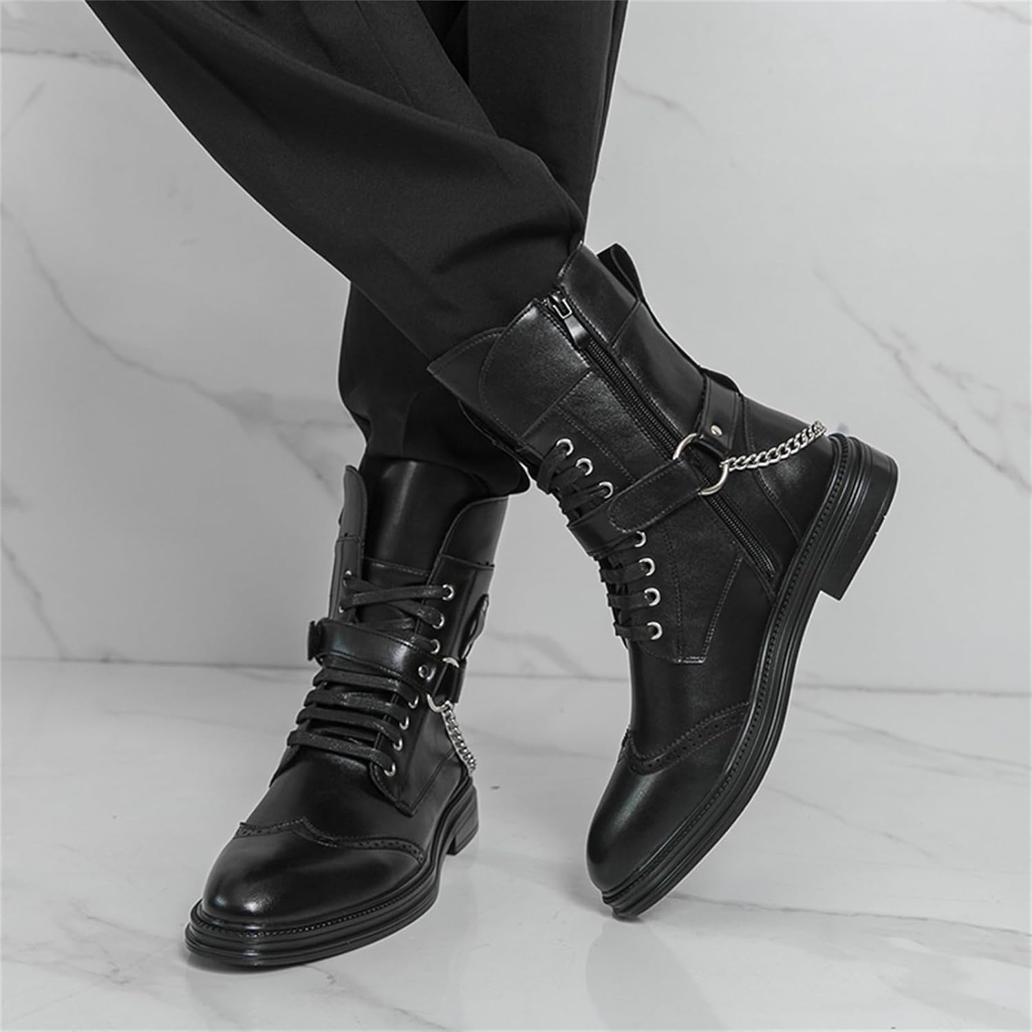 Men's Leather Lace Up Wingtip Combat Boots with Flat Heel Brogue Chain Strap Comfortable Round Toe Breathable Soft Insole Retro Boots for Daily Commute Outdoor Walking Formal Business Office