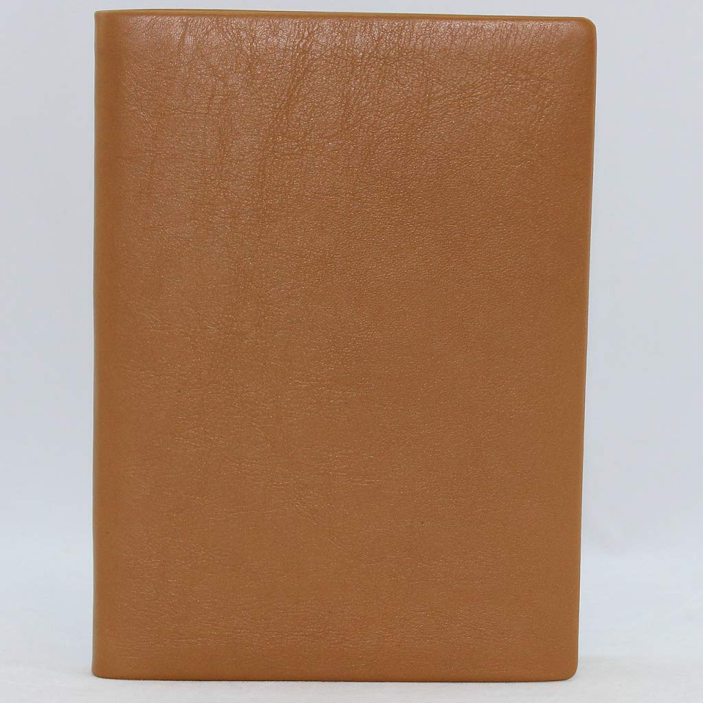 Carnet d'adresses vertical en cuir de différentes couleurs (cognac)