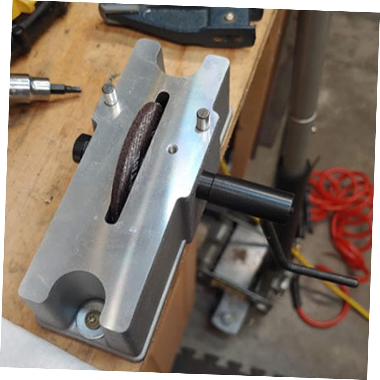 CHILDWEET Manual Piston Tool Hand Crank Aluminum Alloy for Precision Automotive Repairs and Maintenance