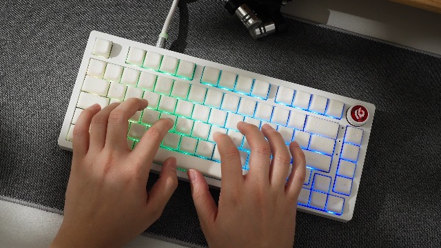 Amazon.co.jp: ホワイトジェイドキーキャップ、XVX ダブルショット PBT
