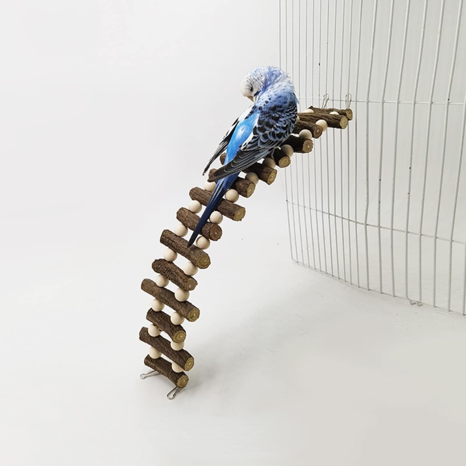 Yu’s north Bird Wooden Ladder Bridge, Ladders Swing Chewing Toys, Hanging Pet Cage Accessory, Perch Training Toys for Parrot Budgies Cockatiels Parakeet (Log Wood Irregular 15 Step) (BL1)