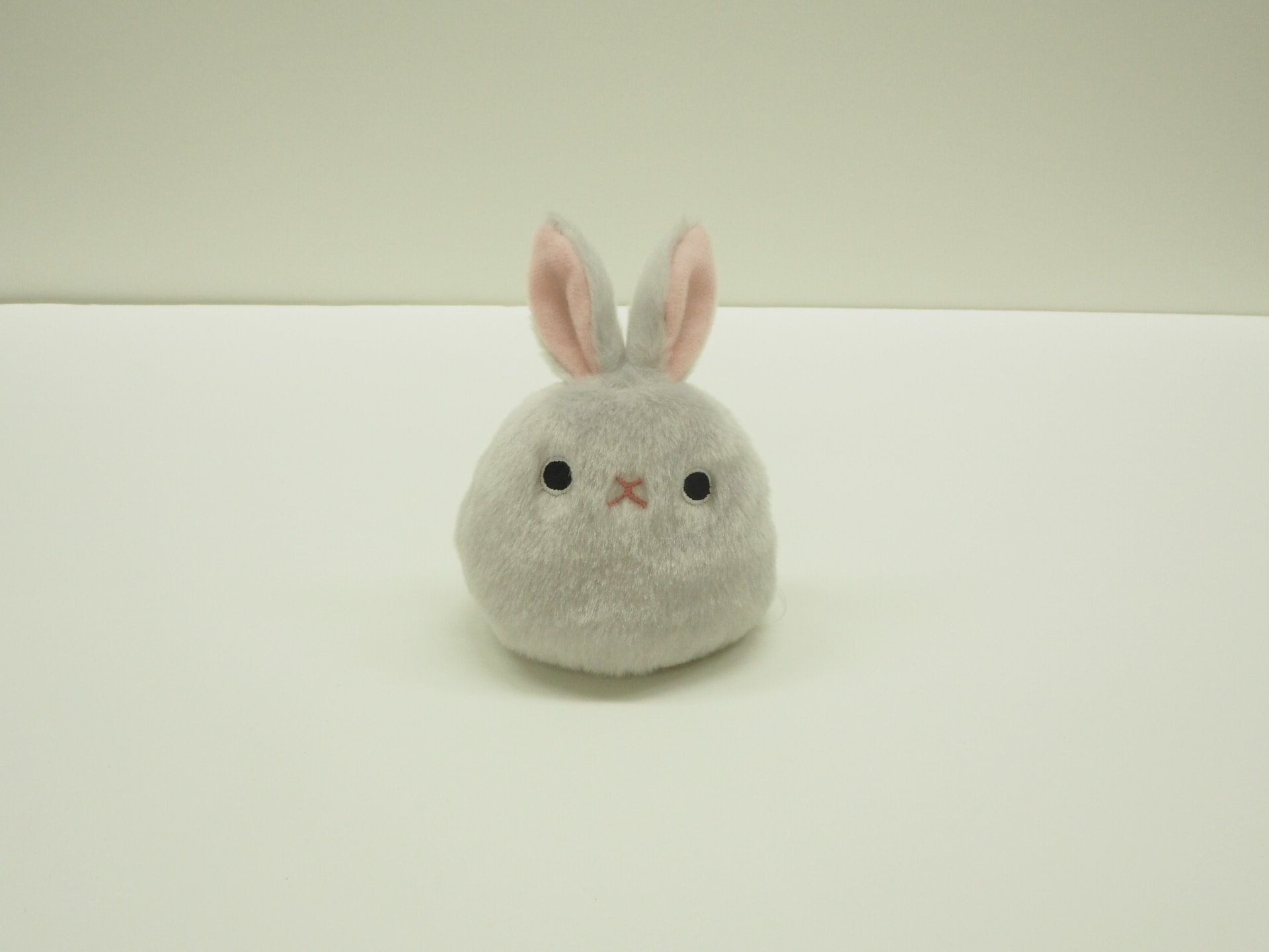 Amazon.co.jp: らびだんご はい ぬいぐるみ 高さ7cm : おもちゃ