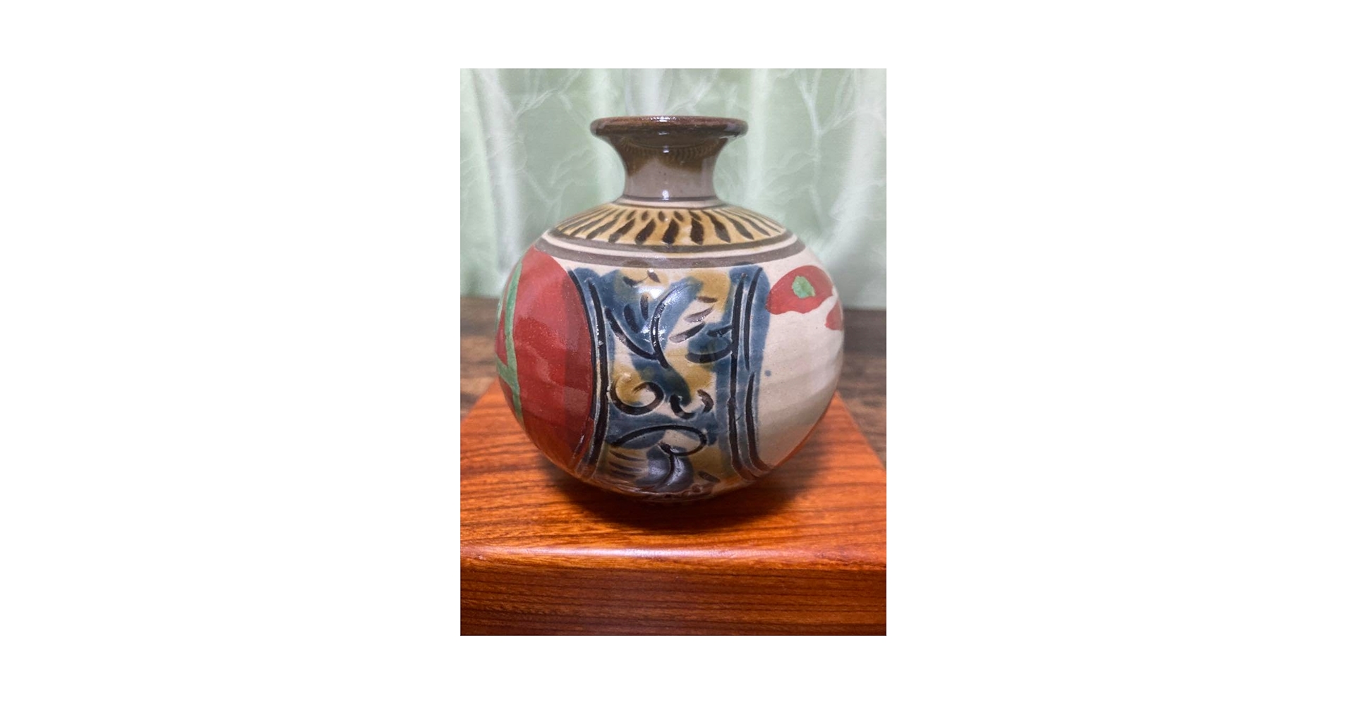沖縄　壺屋焼　新垣勲　草花文花瓶　高さ29cm 沖縄 壺屋焼 新垣勲 草花文花瓶 高さ29cm 61+VRo3rQpL._UF894