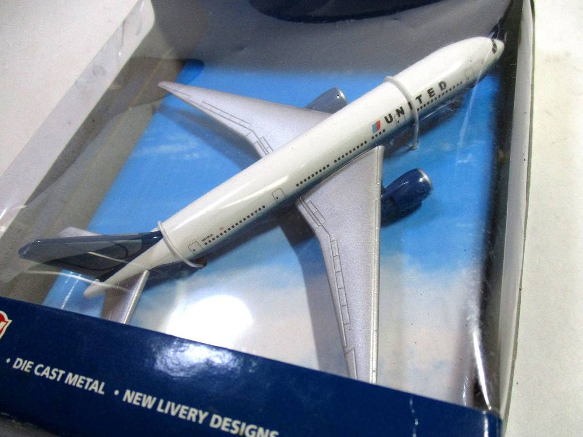 飛行機模型 ユナイテッド航空 ボーイング777 Amazon.co.jp: ユナイテッド航空 777 リアルトイ UNITED