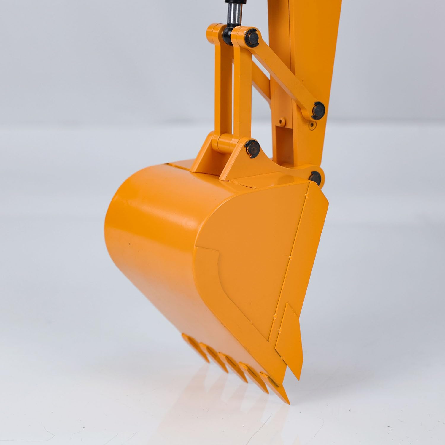 JDM 1/12 RC - Modelo de excavadora hidráulica con válvula de bomba de pistas, controlador de radio ESC pintado montado en amarillo, modelo de grado hobby