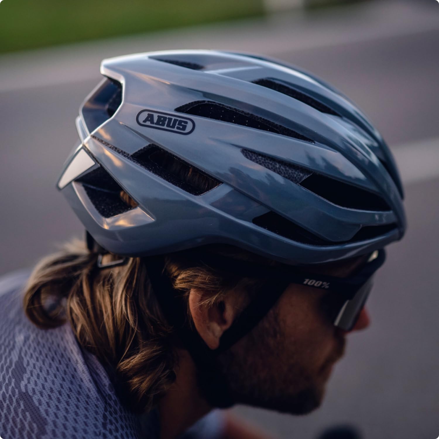Abus Casco para Bicicleta de Carretera StormChaser Ace - Protección Ligera para Ciclismo de Competición, Cicloturismo y Ciclocross - para Hombre y Mujer