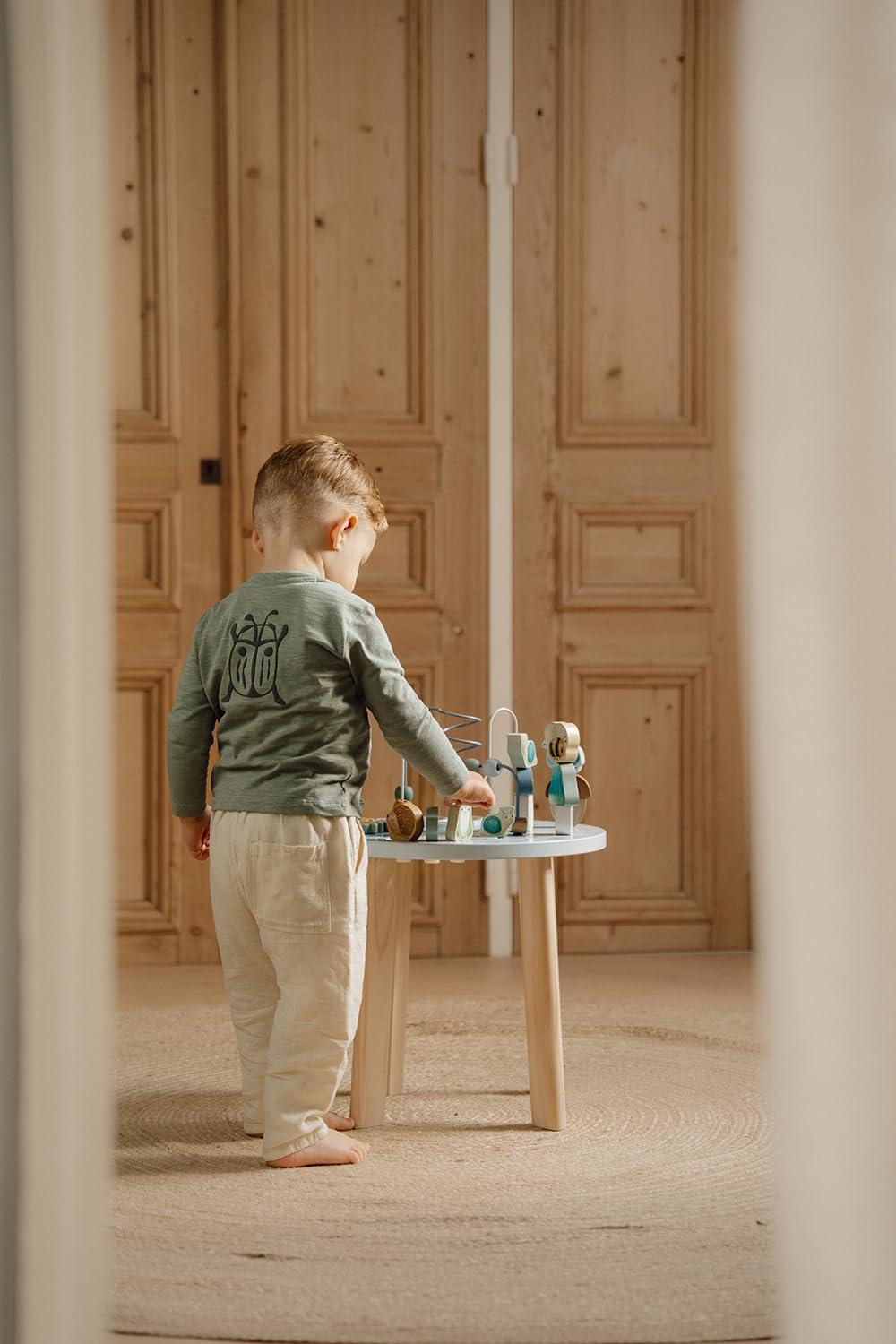 Little Dutch 7241 Forest Friends - Mesa de Actividades de Madera para Niños, Color Azul
