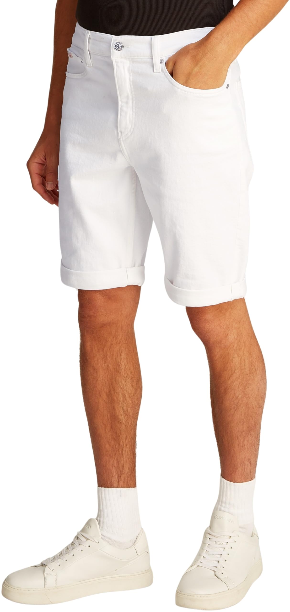 Mode von Calvin Klein & Tommy Hilfiger