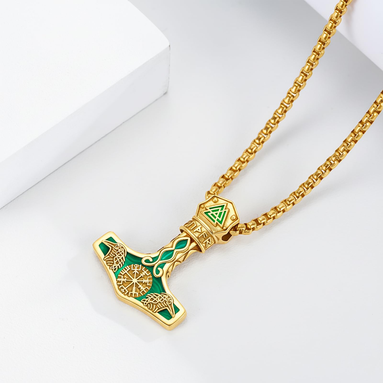 Mjölnir - Collana in argento Sterling placcato oro 14 carati, malachite, bussola vichinga, ciondolo a forma di martello di Odino, catena con rune nordica, Vegvisir, gioiello regalo per donne e
